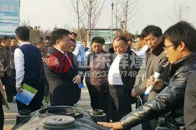 河南省領導蒞臨山東輝煌考察農(nóng)村旱廁改造項目